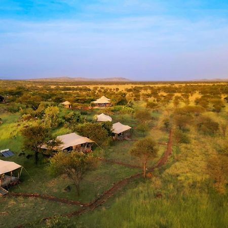Serengeti Kifaru Tented Lodge Mugumu Exterior photo