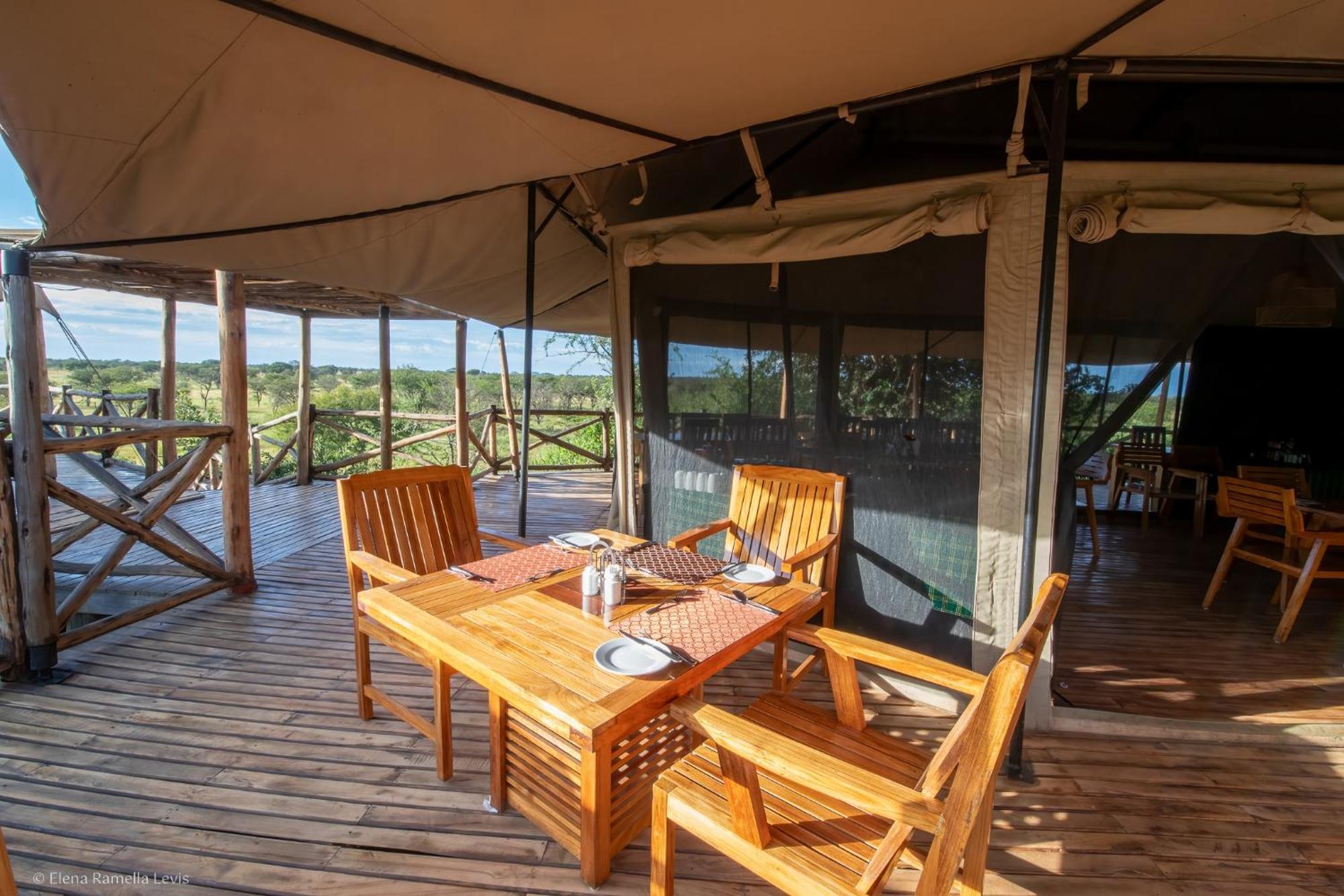 Serengeti Kifaru Tented Lodge Mugumu Exterior photo