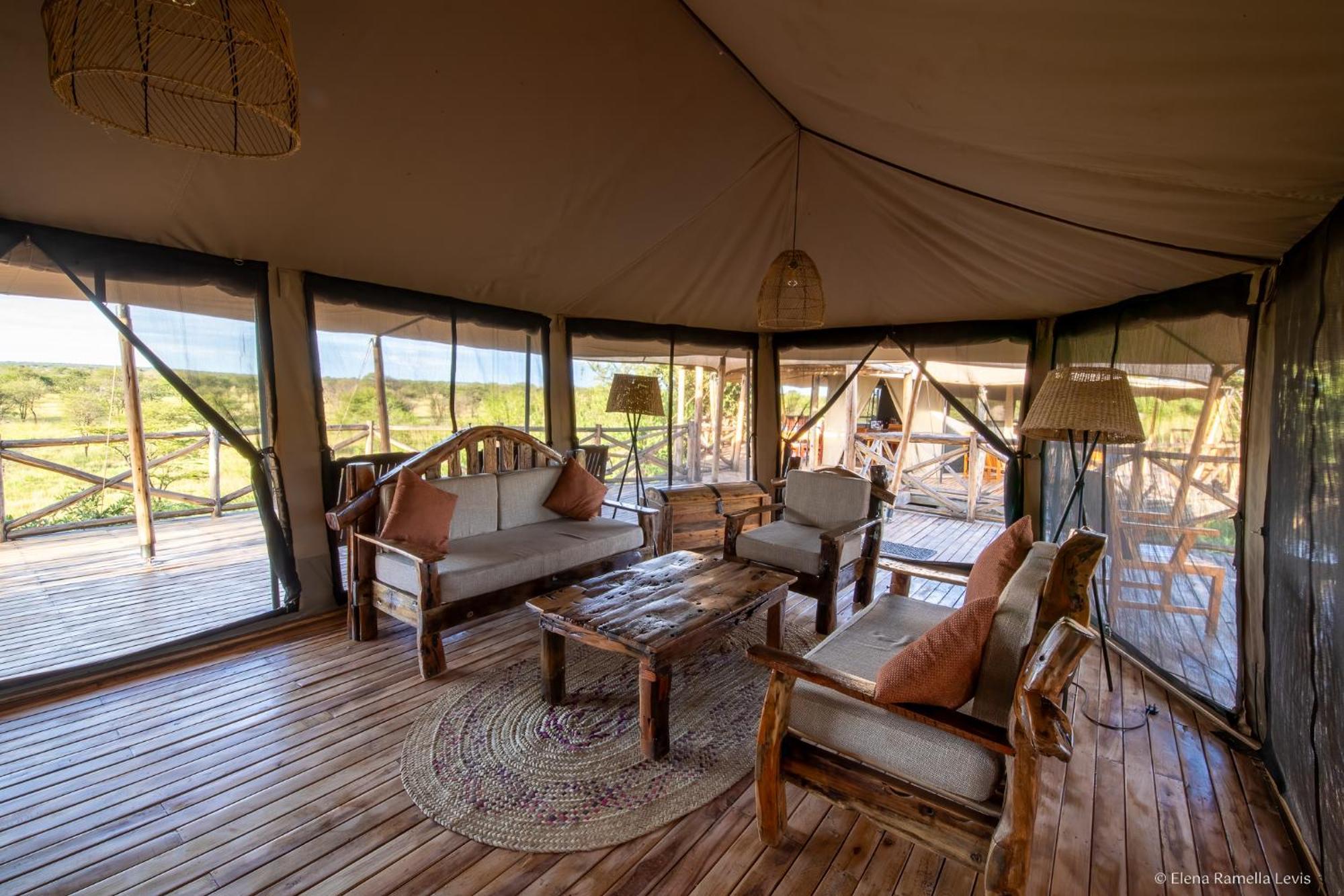 Serengeti Kifaru Tented Lodge Mugumu Exterior photo