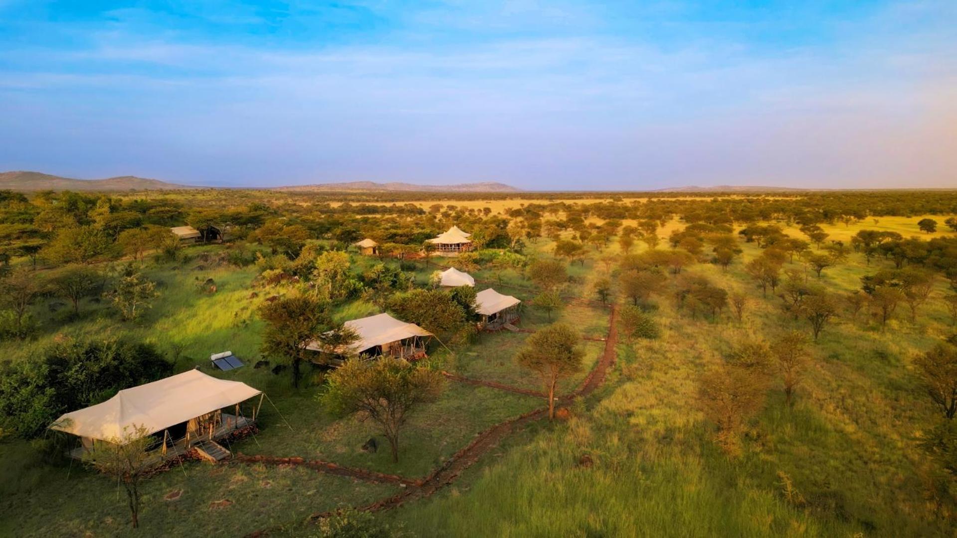 Serengeti Kifaru Tented Lodge Mugumu Exterior photo
